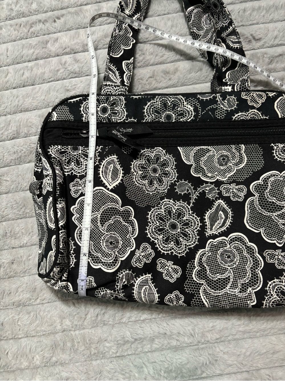 Thirty-One Floral Lace Black and White Print Cosmetic Travel Bag Lined - Picture 7 of 10